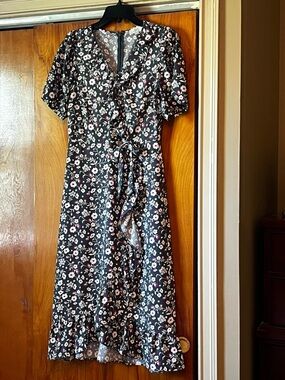 LOF Black Floral Ruffle Wrap Midi Dress